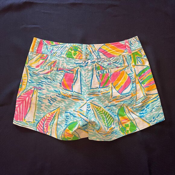 Lilly Pulitzer Callahan You Gotta Regatta Short - Picture 2 of 3